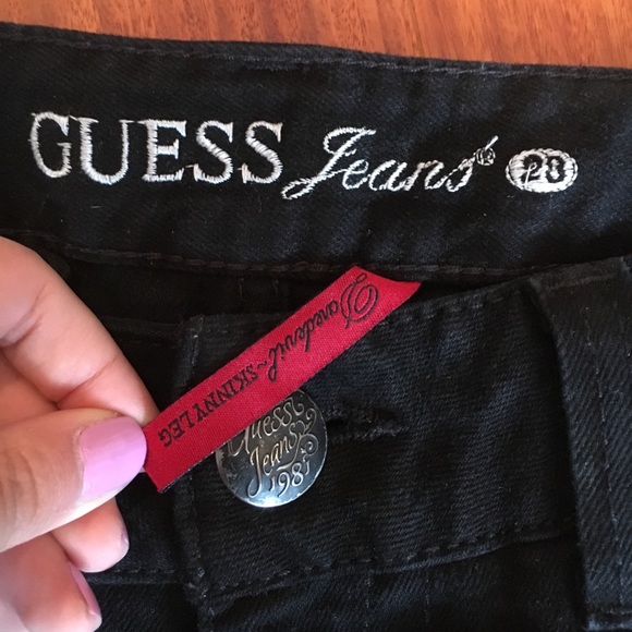 Black Guess Distressed Jeans - Picture 4 of 4